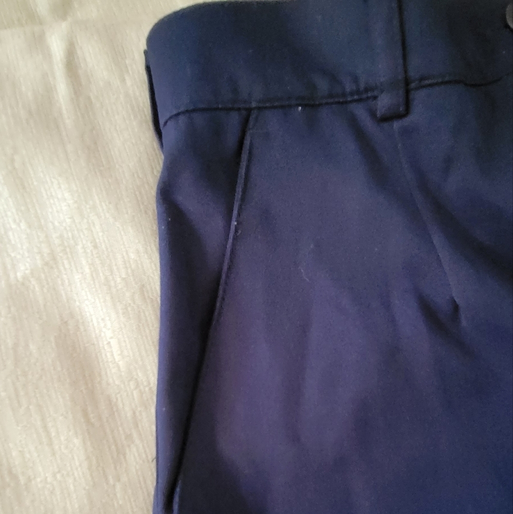 Womens Golf Shorts - Picture 4 of 6